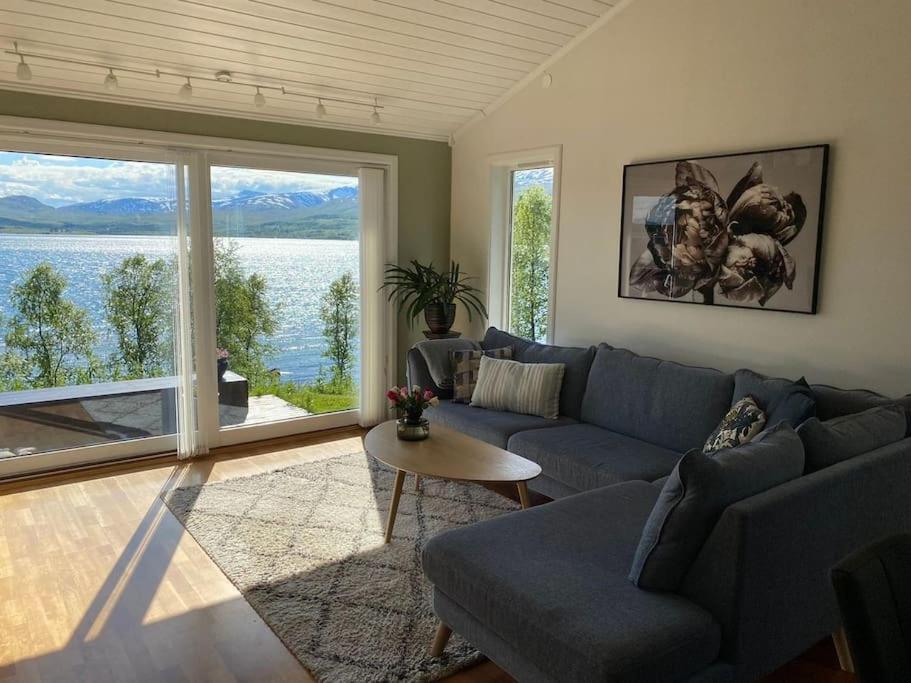 Great House With Amazing Location!!Sea & Mountain View! Villa Kvaloya Kültér fotó