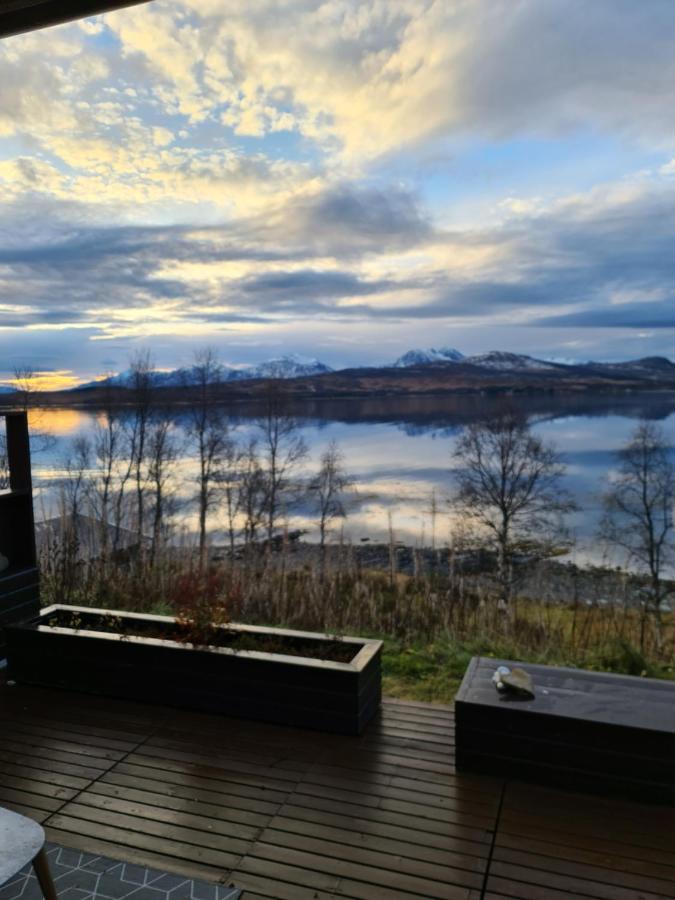 Great House With Amazing Location!!Sea & Mountain View! Villa Kvaloya Kültér fotó